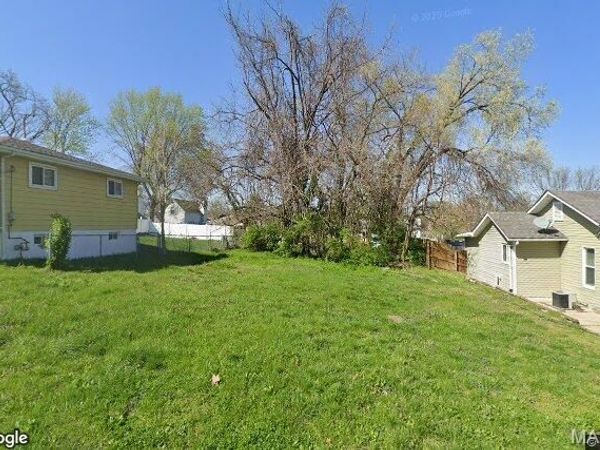 5315 Vine Avenue , St Louis, MO 63123