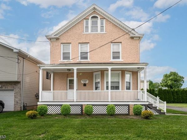 1120 Madison Hill Rd, Clark, NJ 07066
