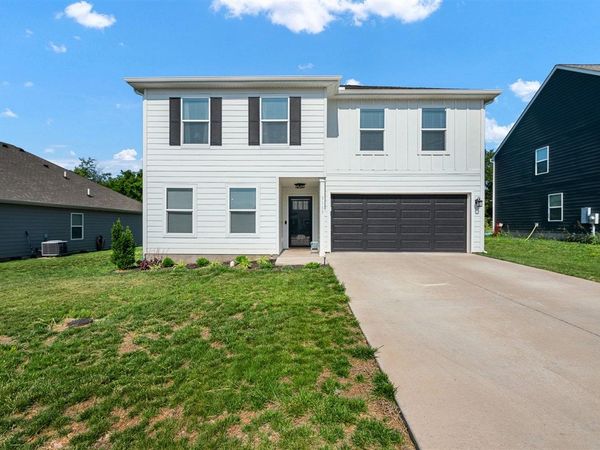 3163 White Ash Street , Bowling Green, KY 42101