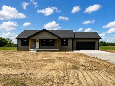 1139 Siddens Road , Glasgow, KY 42141