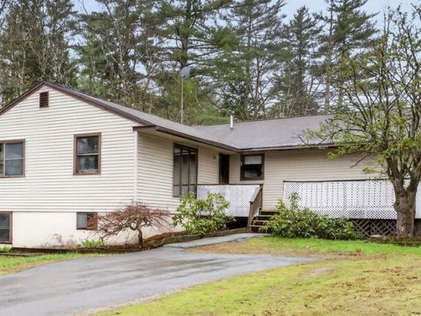414 Fremont Rd, Chester, NH 03036