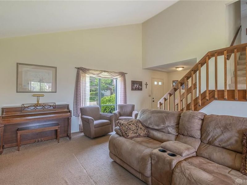 6587 Charlesgate Road, Huber Heights, OH 45424 Photo 4