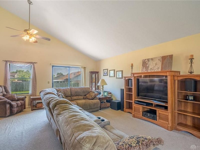 6587 Charlesgate Road, Huber Heights, OH 45424 Photo 6