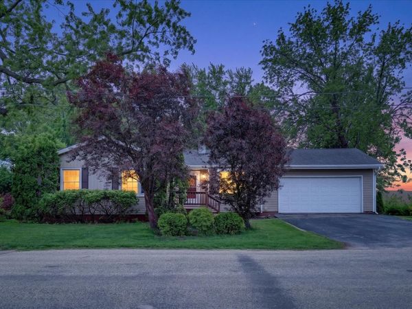 405 W Cherry Street , Forreston, IL 61030