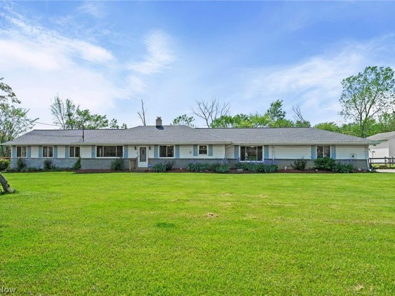 19740 Benbow Road, Strongsville, OH 44136 Photo 1