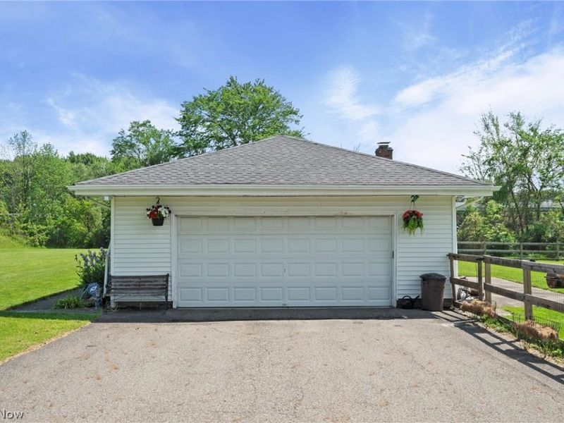 19740 Benbow Road, Strongsville, OH 44136 Photo 6