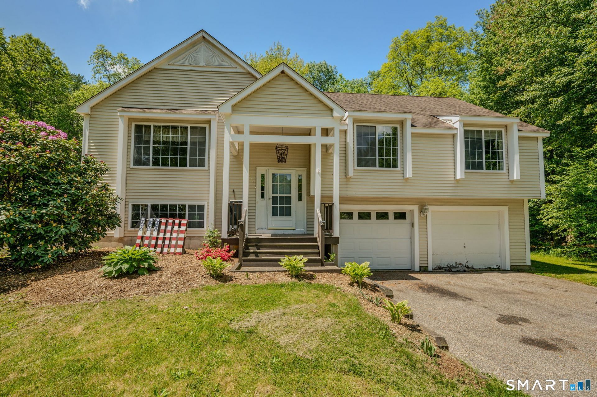 22 Carriage, Windham, CT 06256 Main Photo