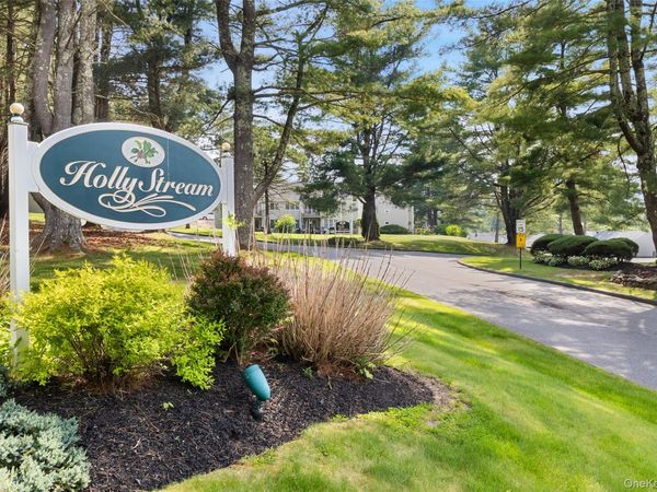 201 Holly Stream Court, Brewster, NY 10509