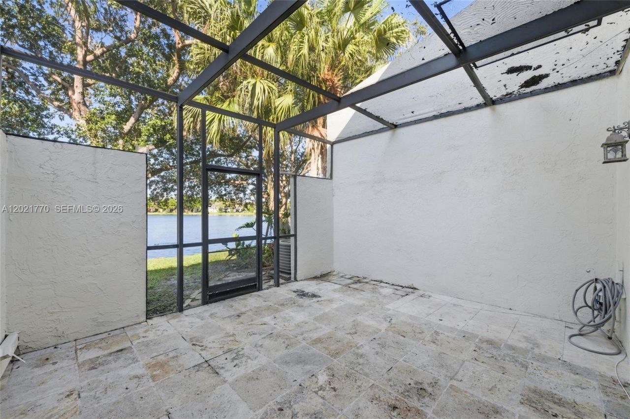 1257 NW 98th Ter, Unit 154, Pembroke Pines, FL 33024 Photo