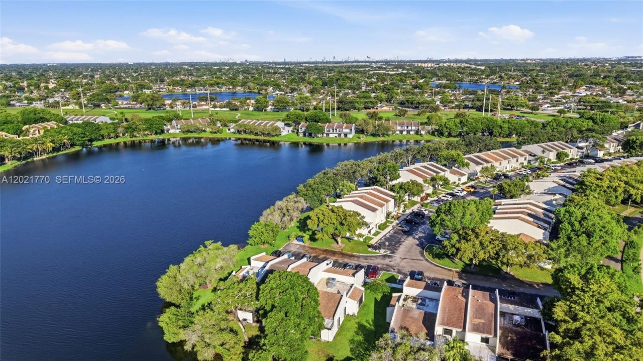 1257 NW 98th Ter, Unit 154, Pembroke Pines, FL 33024 Photo