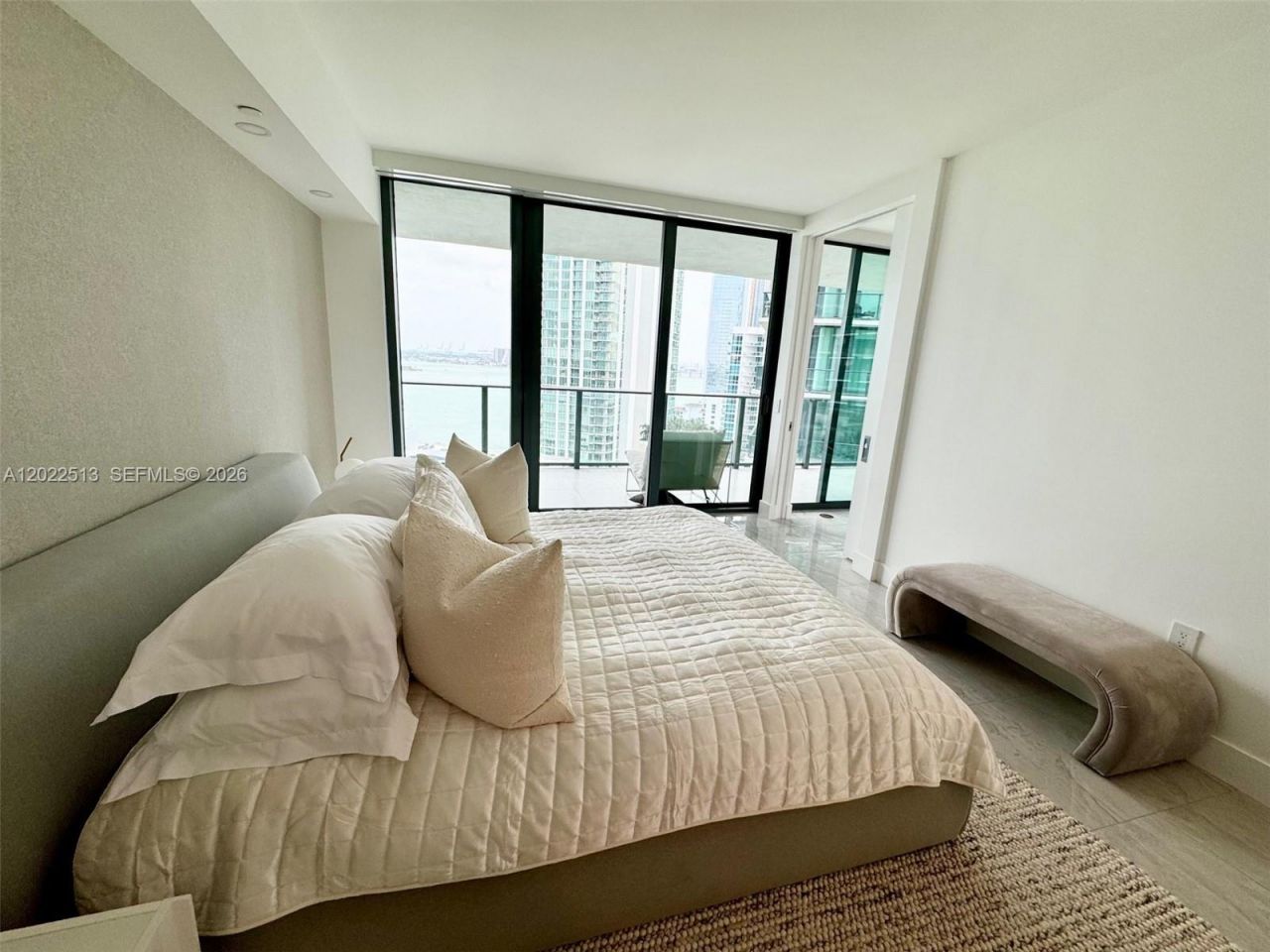 650 NE 32nd St , Unit 1901, Miami, FL 33137 Photo