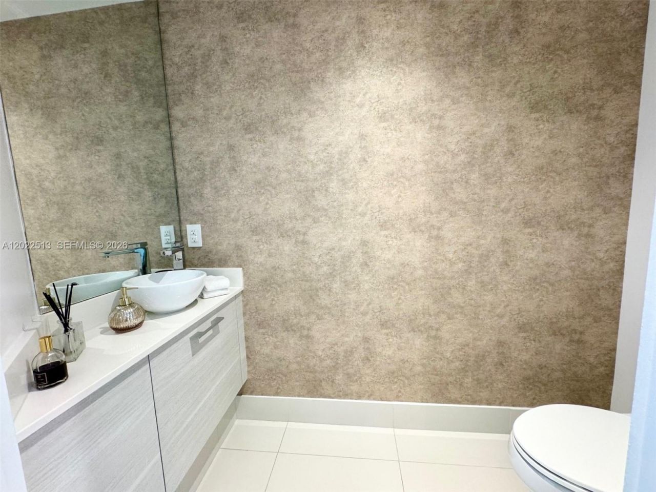 650 NE 32nd St , Unit 1901, Miami, FL 33137 Photo
