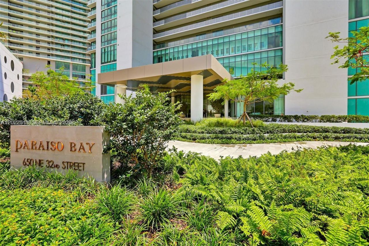 650 NE 32nd St , Unit 1901, Miami, FL 33137 Photo