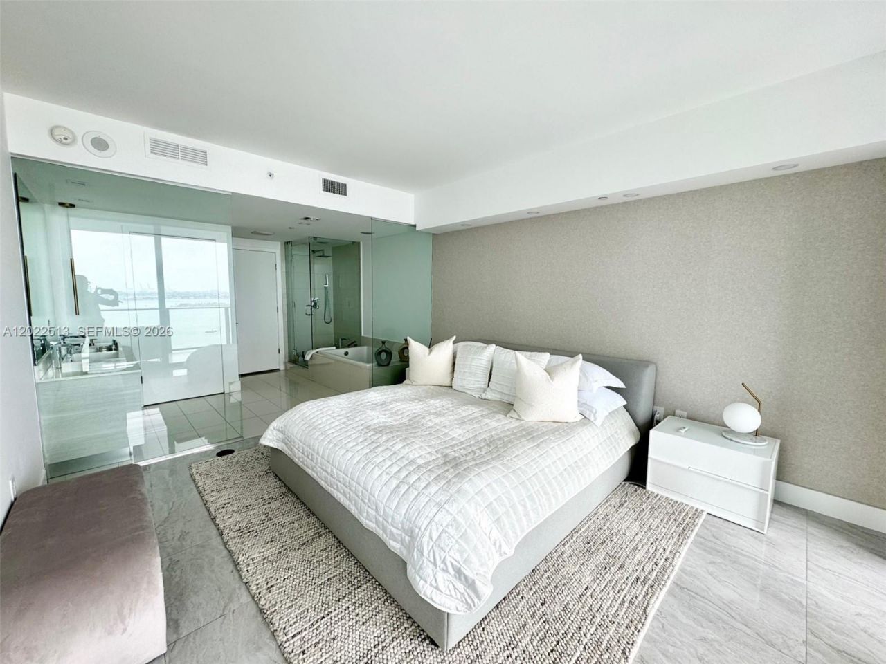 650 NE 32nd St , Unit 1901, Miami, FL 33137 Photo