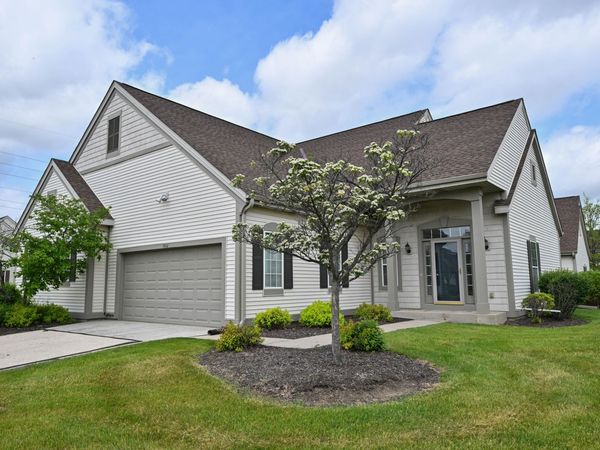 1422 Niagara St, Unit 204, Waukesha, WI 53186