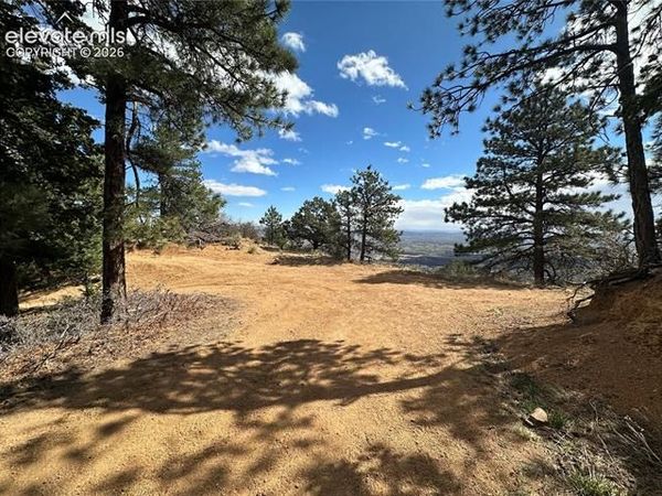 63 Sugar Loaf Road, Manitou Springs, CO 80829