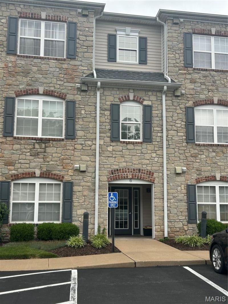 6 Monarch Trace Court, Unit 204, Chesterfield, MO 63017 Main Photo