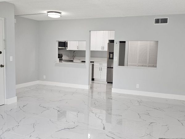 4991 Sable Pine Circle, Unit B1, West Palm Beach, FL 33417