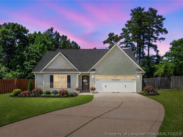 108 Woodland Court, Raeford, NC 28376