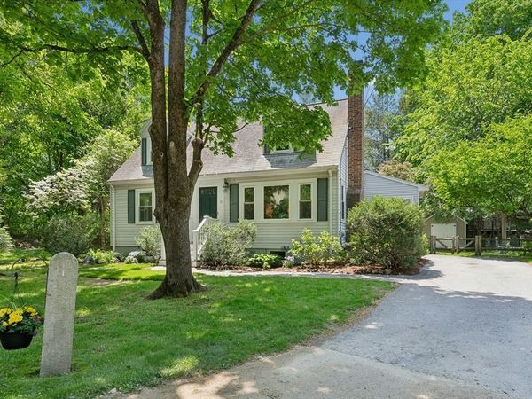 8 Grant Place, Lexington, MA 02420