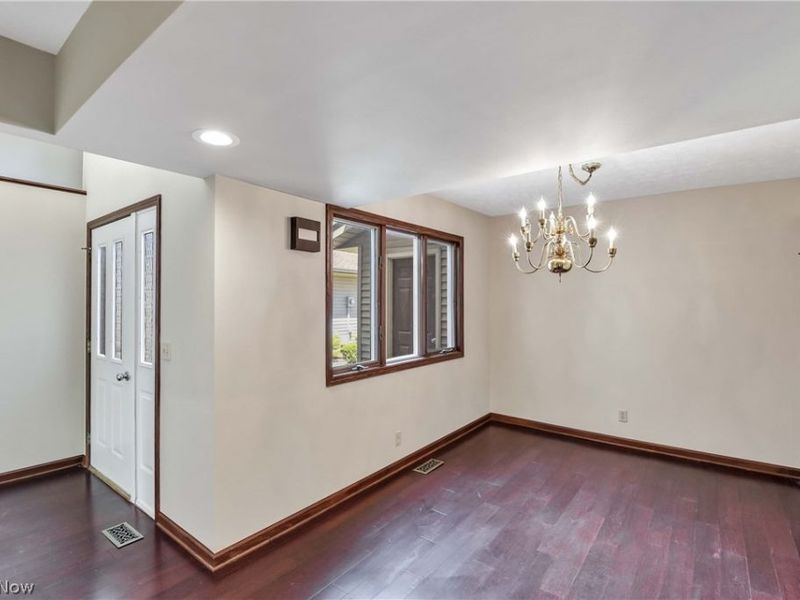 16831 Orchard Grove Drive, Unit 12B, Middleburg Heights, OH 44130 Photo 14