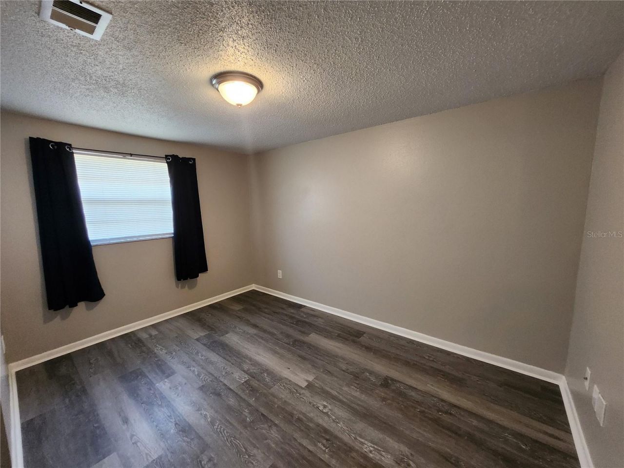 806 Walnut Drive, Seffner, FL 33584 Photo