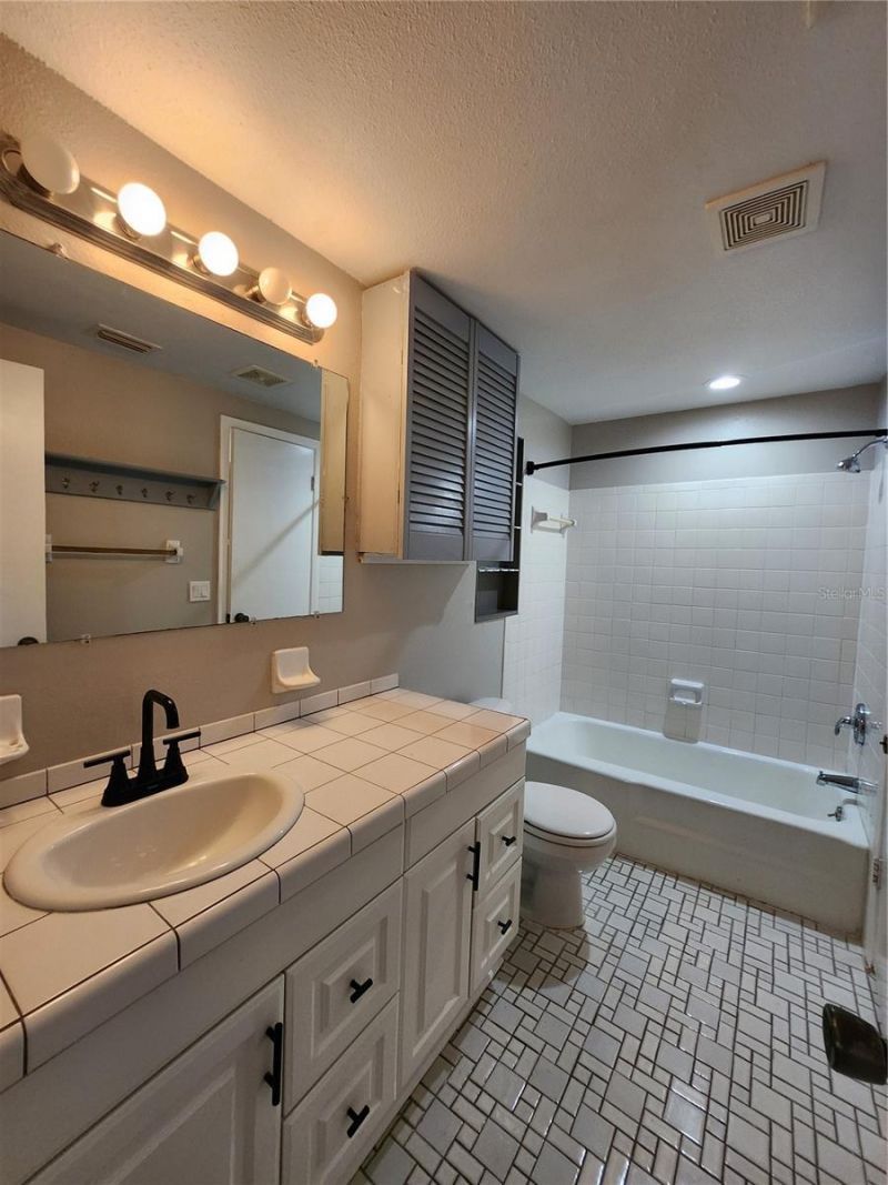 806 Walnut Drive, Seffner, FL 33584 Photo