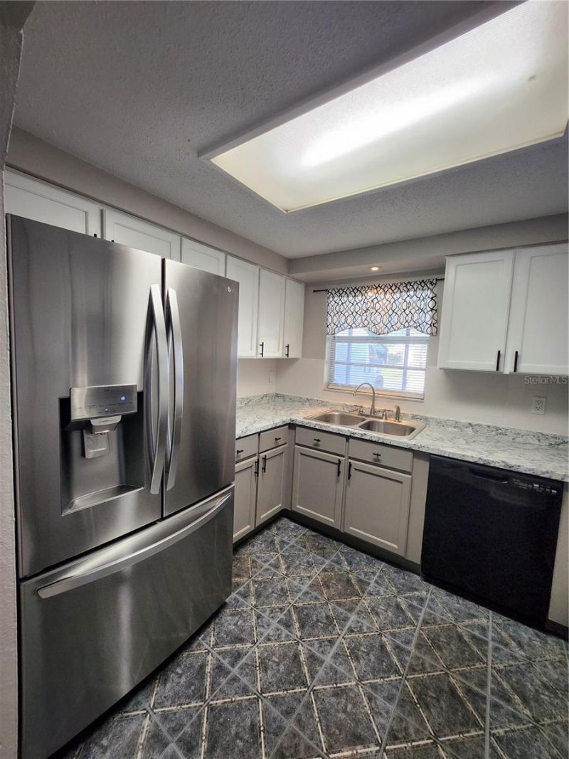 806 Walnut Drive, Seffner, FL 33584 Photo