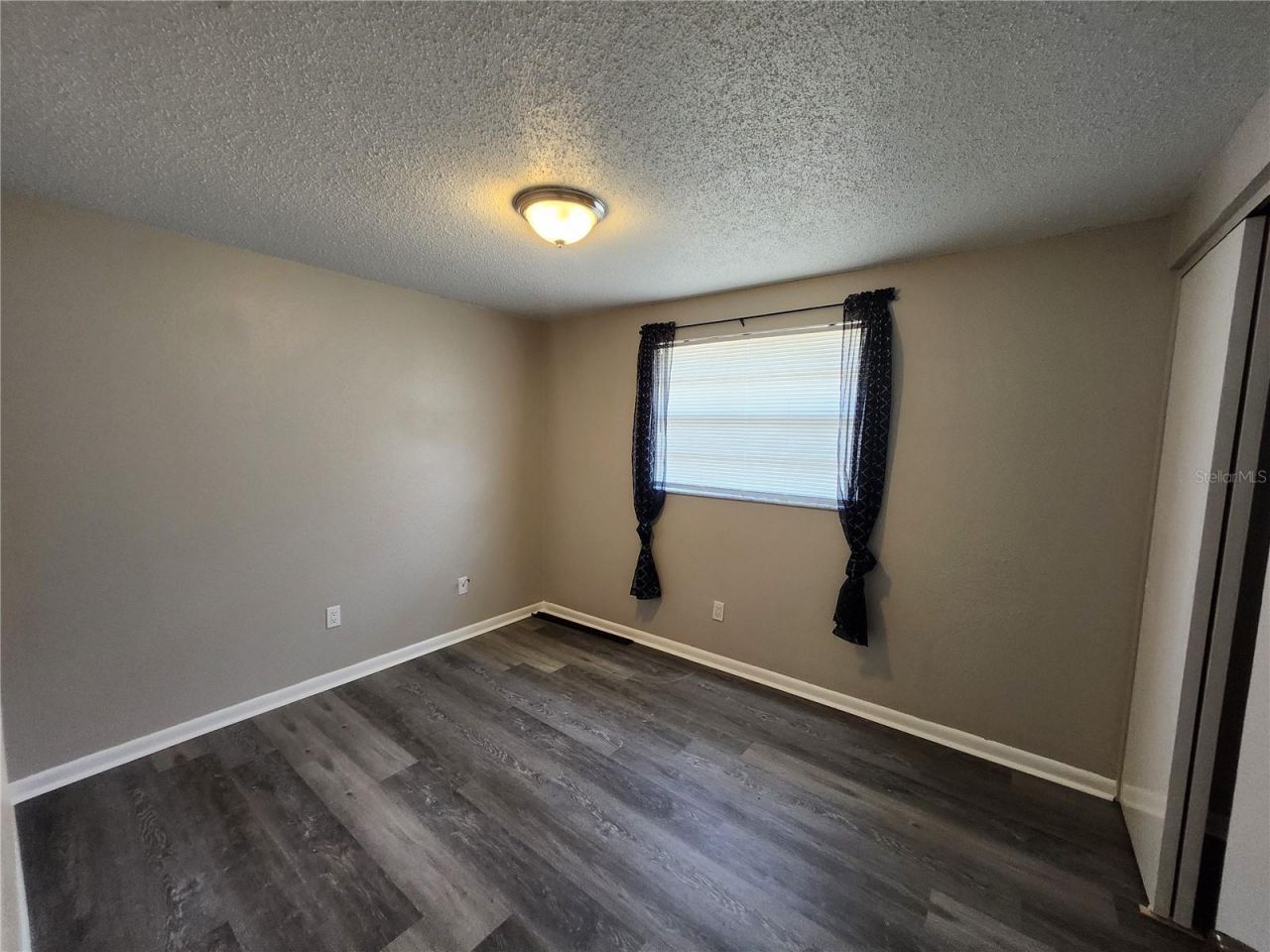 806 Walnut Drive, Seffner, FL 33584 Photo