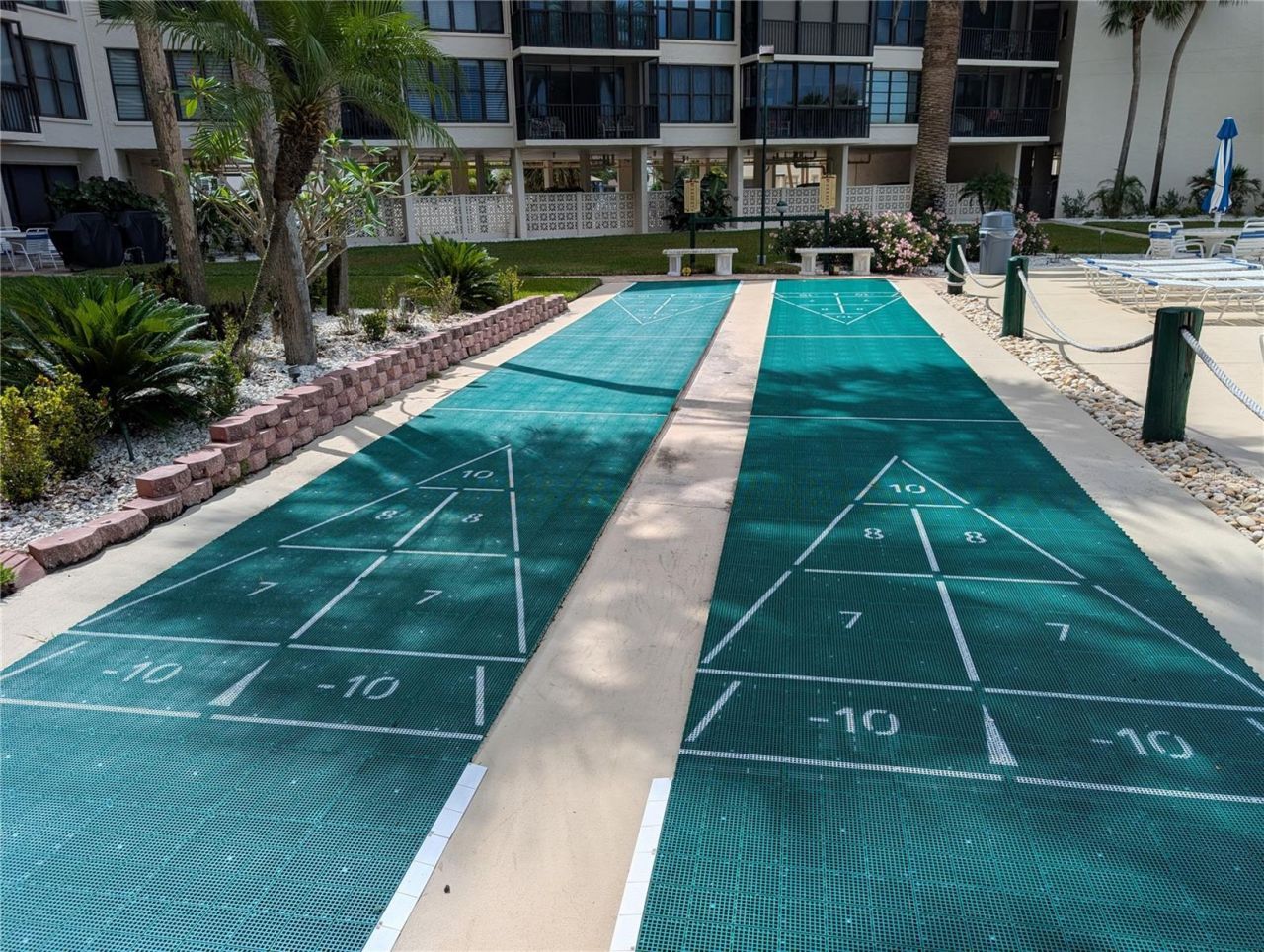 18304 Gulf Boulevard, Unit 406, Redington Shores, FL 33708 Photo