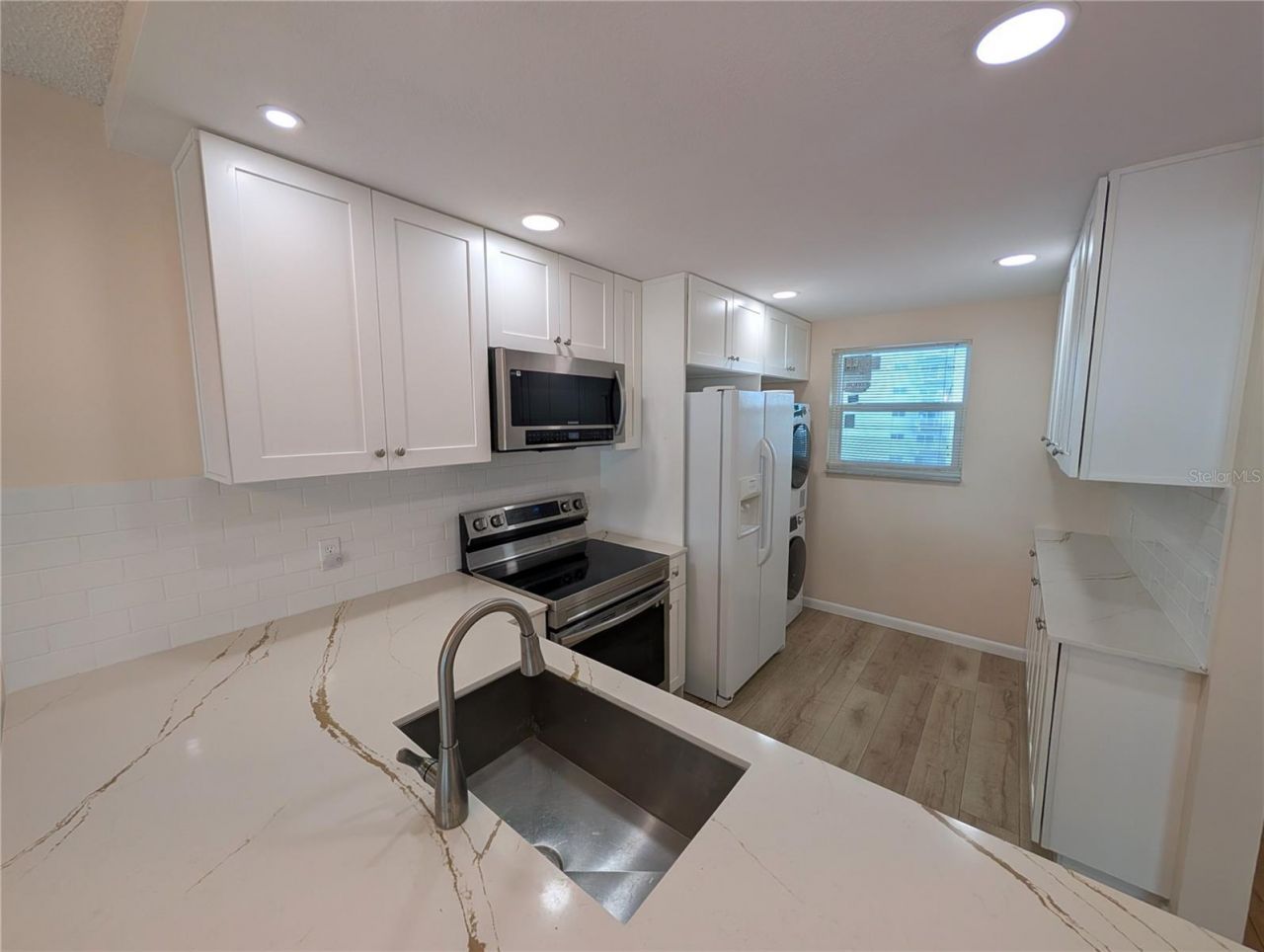 18304 Gulf Boulevard, Unit 406, Redington Shores, FL 33708 Photo