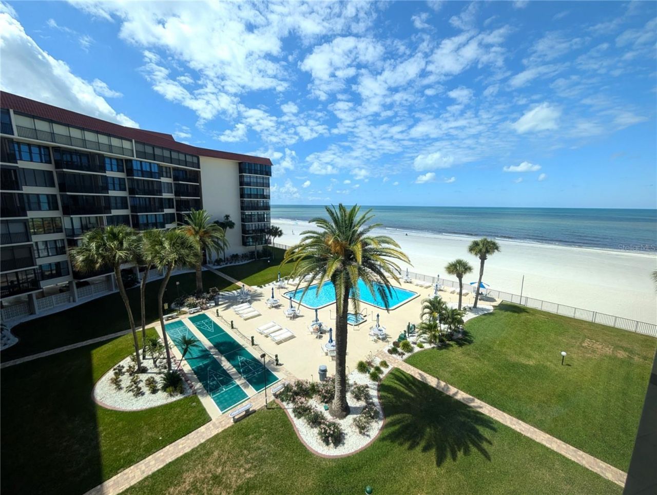 18304 Gulf Boulevard, Unit 406, Redington Shores, FL 33708 Photo