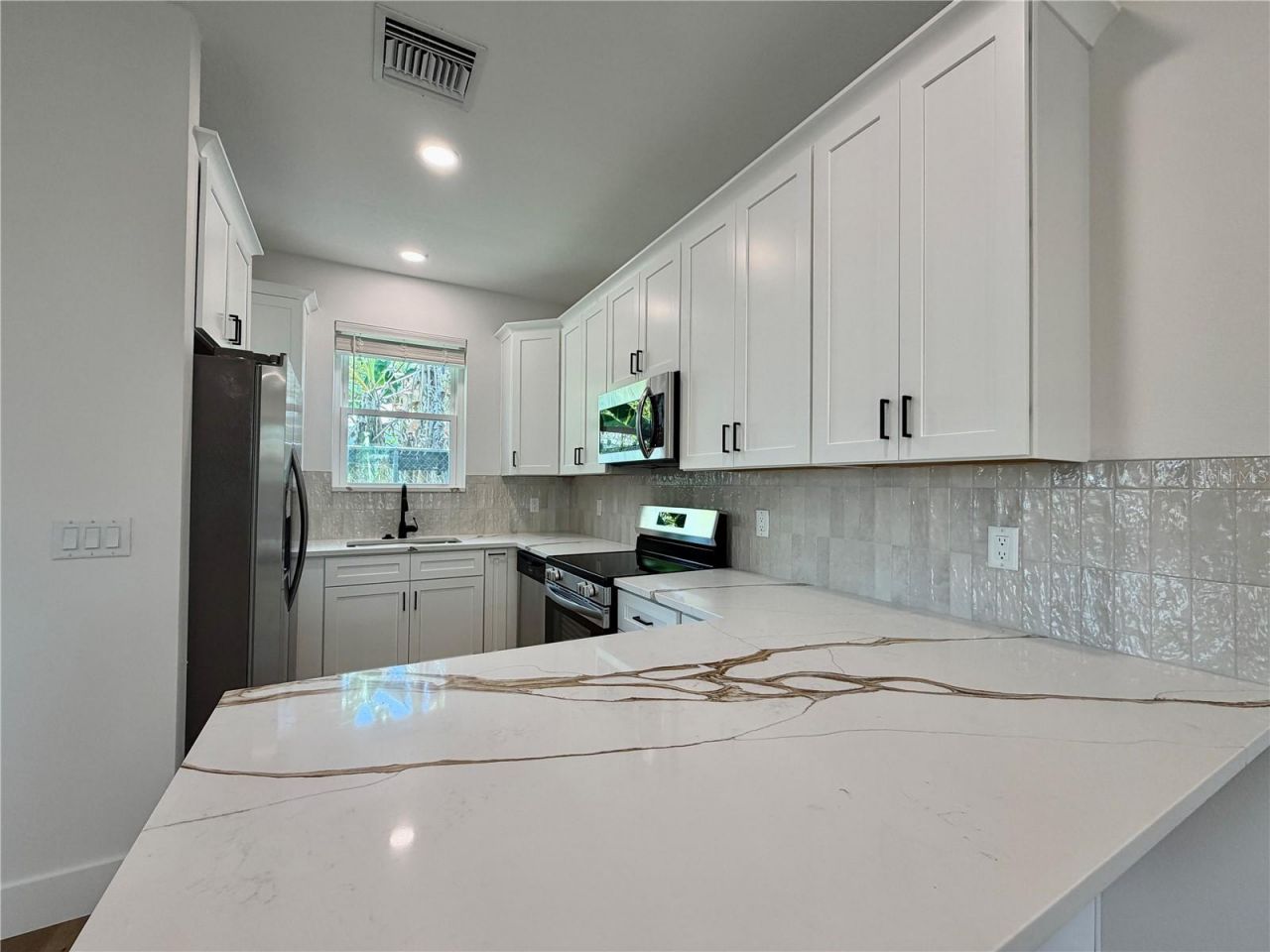 2846 30th Avenue N, Saint Petersburg, FL 33713 Photo