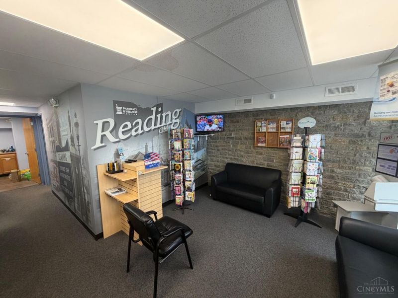 9400 Reading Road, Reading, OH 45215 Photo 11