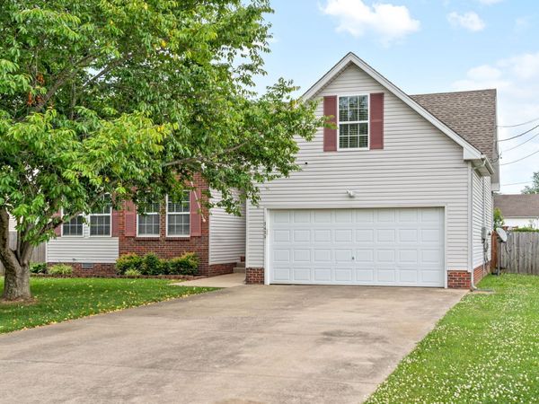 3439 Loon Dr , Clarksville, TN 37042