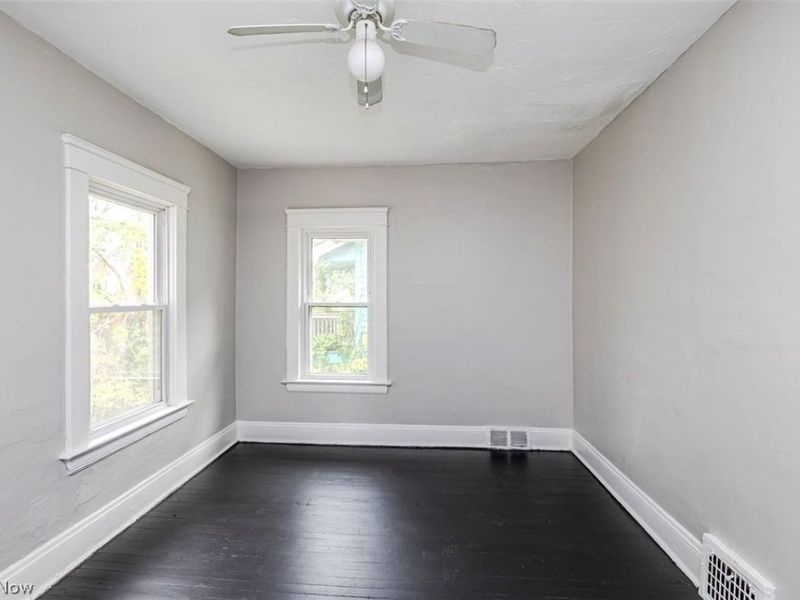 747 E 117th Street, Cleveland, OH 44108 Photo 10
