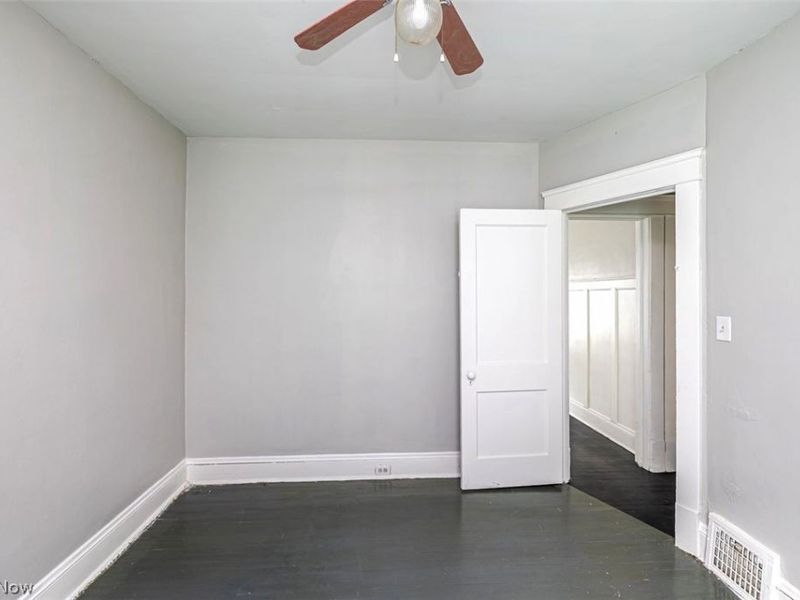 747 E 117th Street, Cleveland, OH 44108 Photo 12