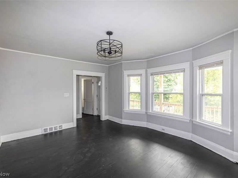 747 E 117th Street, Cleveland, OH 44108 Photo 4