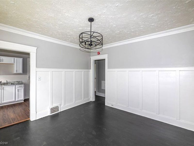 747 E 117th Street, Cleveland, OH 44108 Photo 6