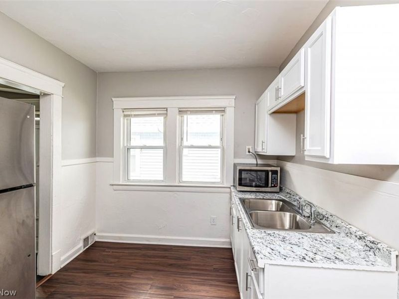 747 E 117th Street, Cleveland, OH 44108 Photo 9