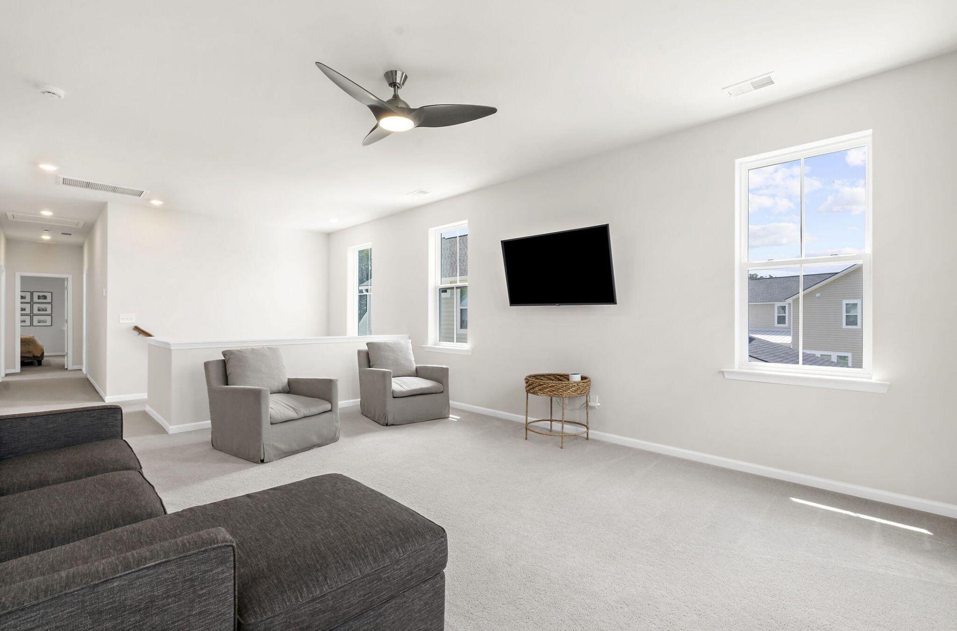 1020 Arrowwood Way Photo 25
