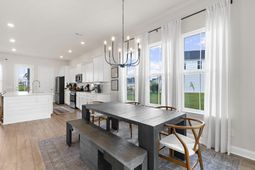 1020 Arrowwood Way photo 4