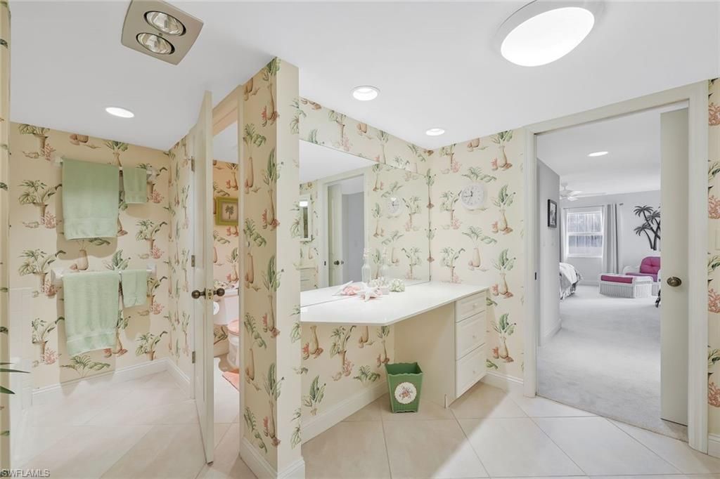 1520 Imperial Golf Course Blvd, Unit 214, Naples, FL 34110 Photo