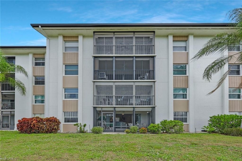 1520 Imperial Golf Course Blvd, Unit 214, Naples, FL 34110 Photo