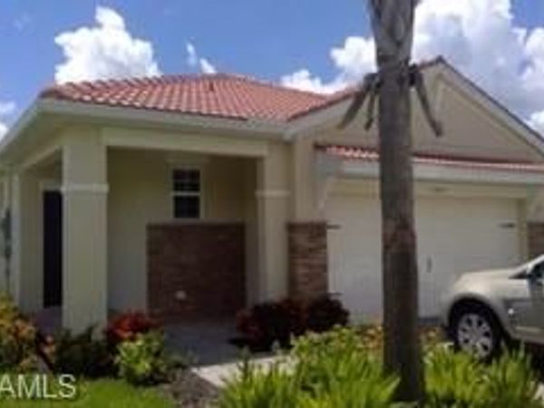 15054 Ligustrum LN , ALVA, FL 33920