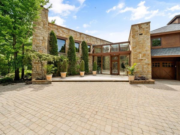 1707 Hyatts Road , Delaware, OH 43015