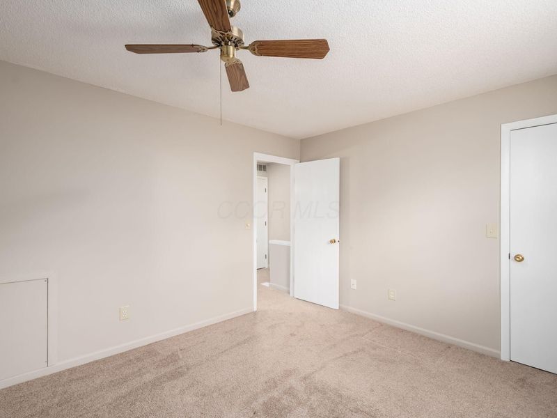 7895 Barkwood Drive, Unit 19F, Columbus, OH 43085 Photo 11