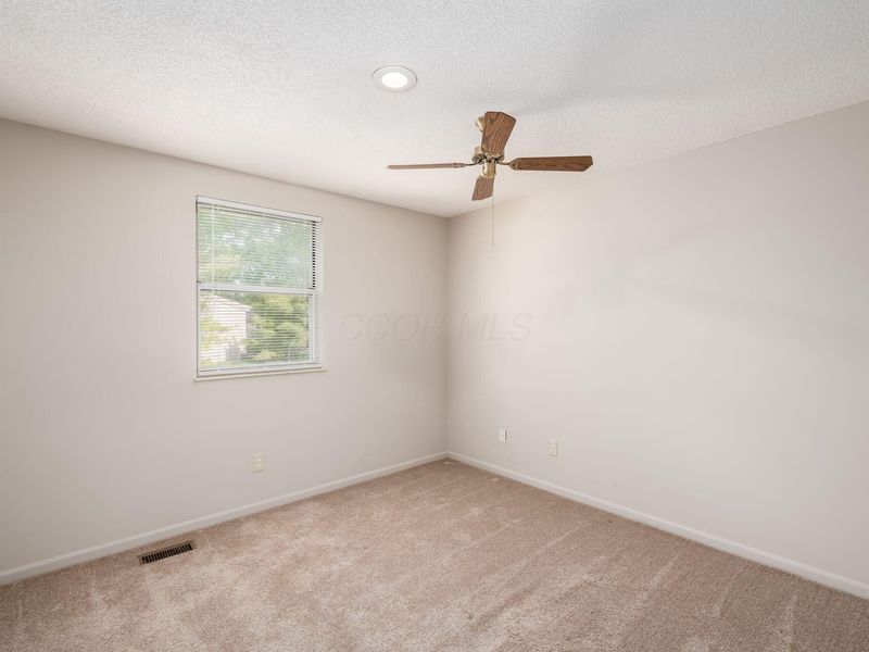 7895 Barkwood Drive, Unit 19F, Columbus, OH 43085 Photo 12