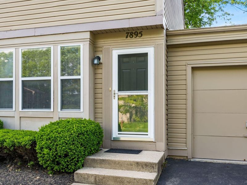 7895 Barkwood Drive, Unit 19F, Columbus, OH 43085 Photo 2