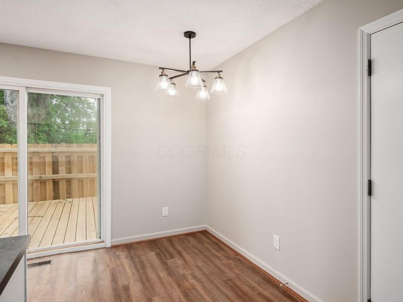 7895 Barkwood Drive, Unit 19F, Columbus, OH 43085 Photo 7